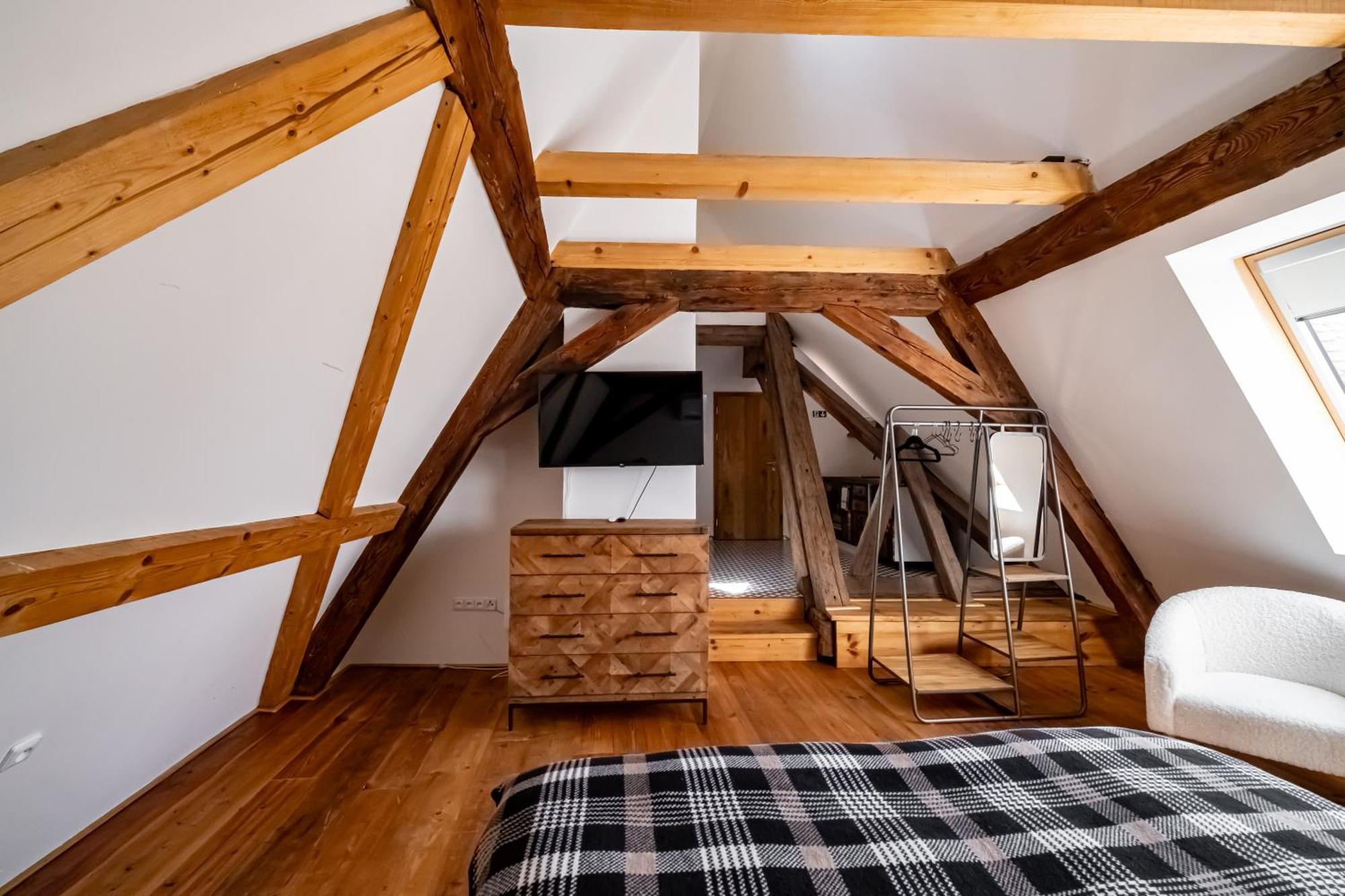 Knize Ferdinand Apartments Микулов Экстерьер фото